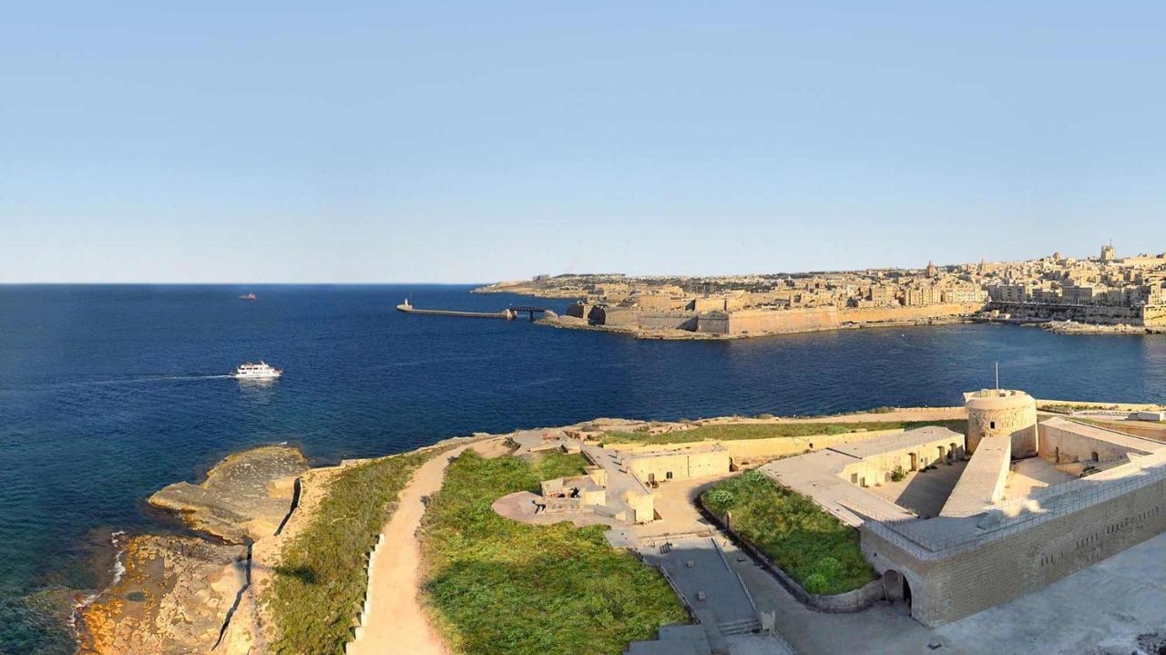 Luxury Apt W/ Side Seaviews And Pool, Top Location Sliema Exterior foto